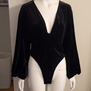 Seeing One Piece Velvet low cut Blouse